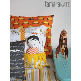 tamara kate les monsieurs pillows